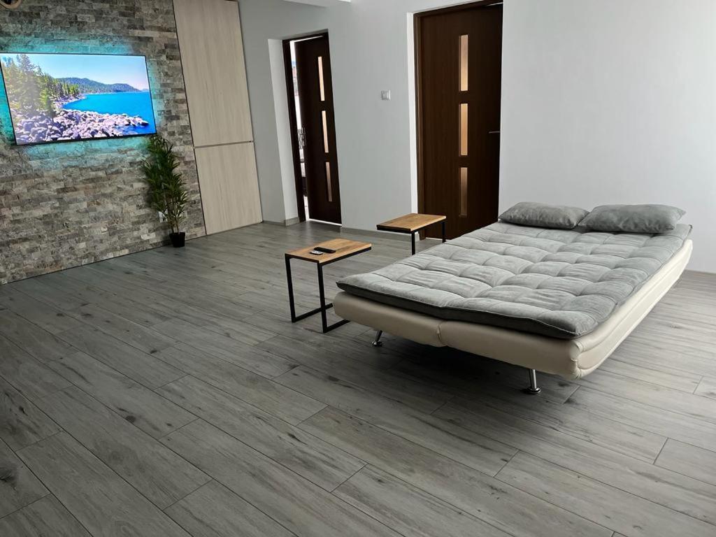 Green Apartments Oradea Buitenkant foto